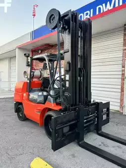 Propane Forklifts - Toyota 7FGCU55 (8)