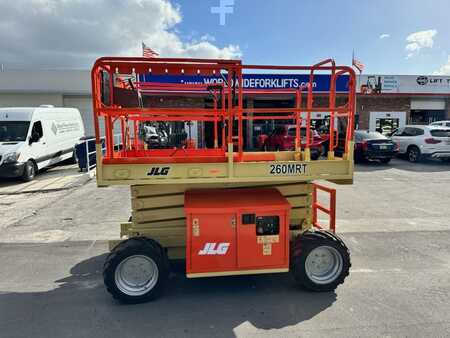 Carretilla elevadora diésel 2015  JLG 260MRT (14)