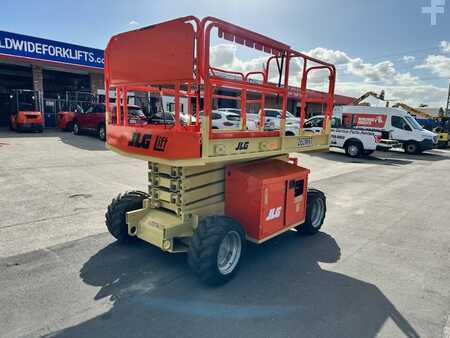 Carretilla elevadora diésel 2015  JLG 260MRT (15)