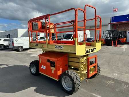 Carretilla elevadora diésel 2015  JLG 260MRT (16)