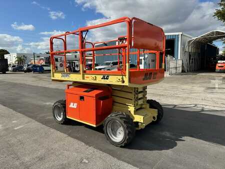 Carretilla elevadora diésel 2015  JLG 260MRT (18)
