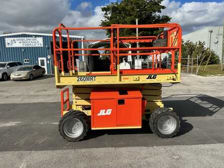 Carretilla elevadora diésel 2015  JLG 260MRT (19)