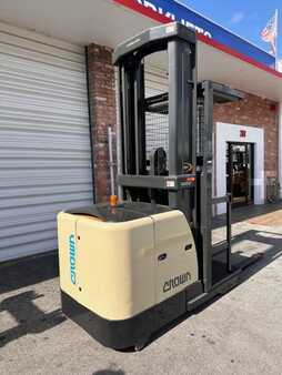 Horizontal order picker - Crown SP3220-30 (16)