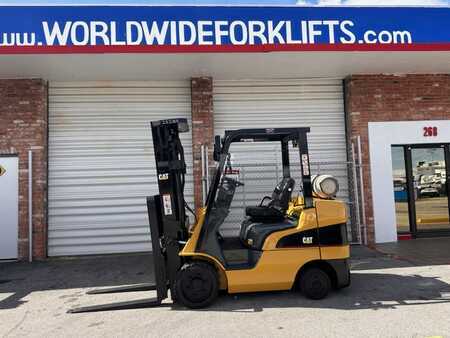 Montacargas GLP 2017  CAT Lift Trucks 2C6000 (2)