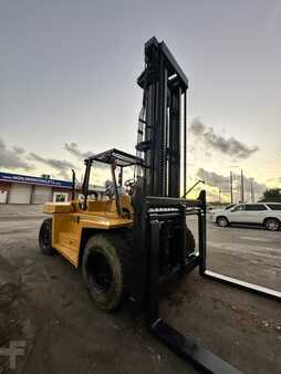 Montacargas diésel - CAT Lift Trucks DP150 (9)