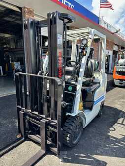 Propane Forklifts - Nissan MCP1F2A25LV (10)