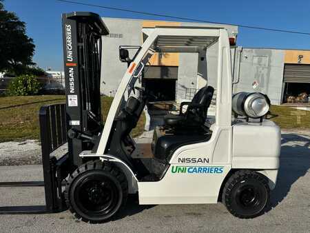 Carretilla elevadora GLP - Nissan PF70LPG  MUG1F35LV (12)