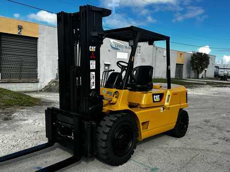 Montacargas diésel - CAT Lift Trucks DP45 (2)