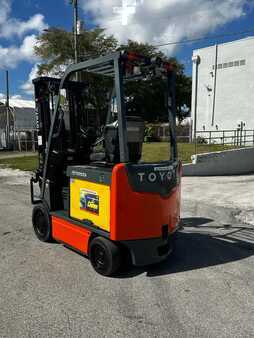 Montacargas diésel - Toyota 8FBCU25 (4)