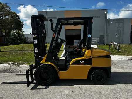 Montacargas diésel - CAT Lift Trucks 2PD7000 FD35N (4)