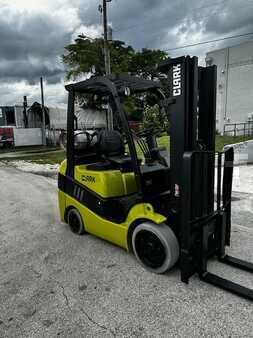 Carretilla elevadora GLP - Clark C25C (12)