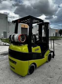 Carretilla elevadora GLP - Clark C25C (3)