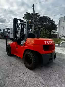 Diesel Forklifts - Toyota 7FDU70 (2)