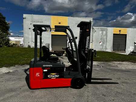 Montacargas diésel - Toyota 8FBE20U (1)