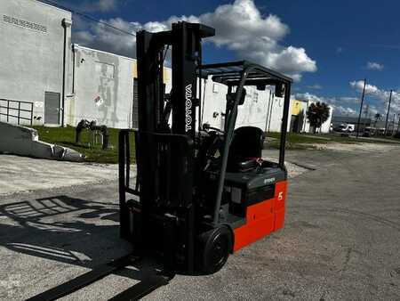 Montacargas diésel - Toyota 8FBE20U (9)