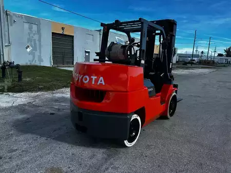 Propane Forklifts - Toyota 7FGCU70 (7)
