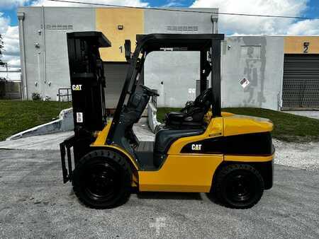 Montacargas diésel - CAT Lift Trucks DP35N (4)