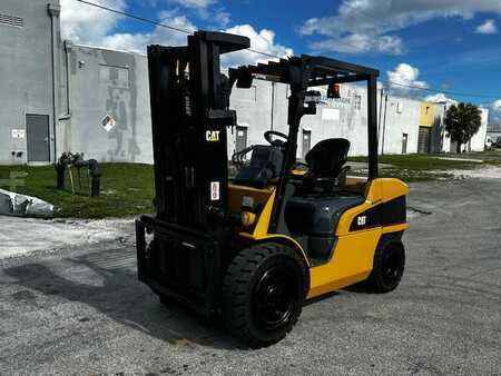 Montacargas diésel - CAT Lift Trucks DP35N (9)