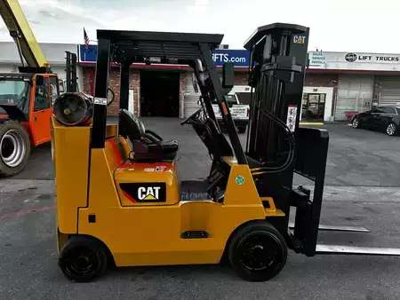 Propane Forklifts - CAT Lift Trucks GC40K STR (4)