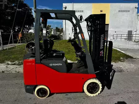 Montacargas GLP - Toyota 8FGCSU20 (6)