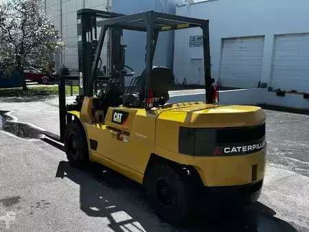 Montacargas diésel - CAT Lift Trucks FD50 DP50 (2)