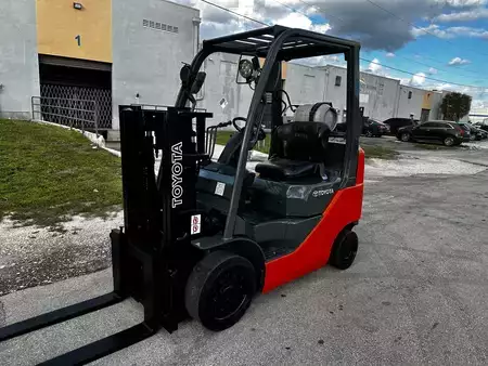 Montacargas GLP - Toyota 8FGCU20 (4)