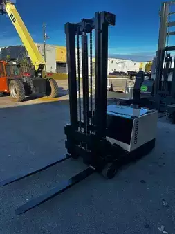 Montacargas diésel - Crown 20WB TL (1)