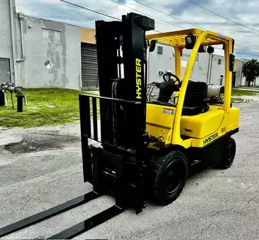 Propane Forklifts  Hyster H60FT (5)