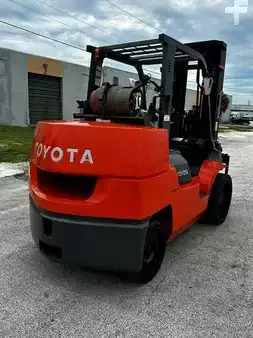 Propane Forklifts  Toyota 7FGCU70 (5)