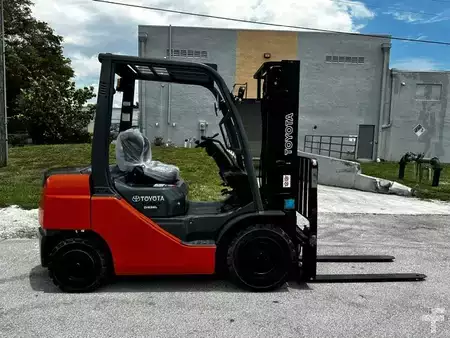 Diesel Forklifts  Toyota 8FDU25 (6)