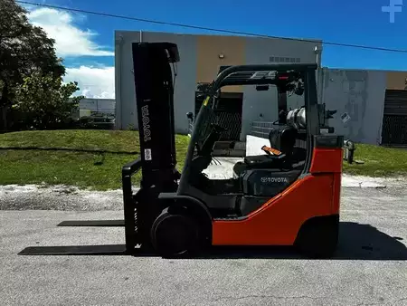 Propane Forklifts  Toyota 8FGC35U (3)