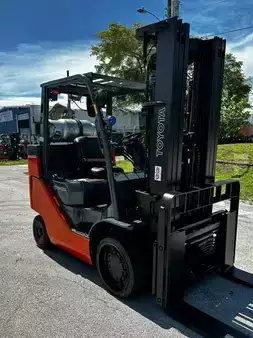 Propane Forklifts  Toyota 8FGC35U (4)