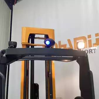 Chariots à mât rétractable 2011  Jungheinrich ETV C16 (11)