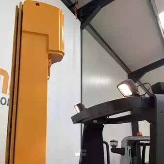 Chariots à mât rétractable 2011  Jungheinrich ETV C16 (12)