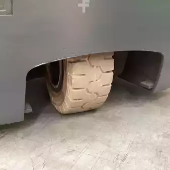 Chariots à mât rétractable 2011  Jungheinrich ETV C16 (13)