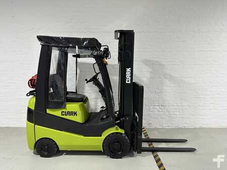 LPG VZV 2010  Clark C15CL (4)