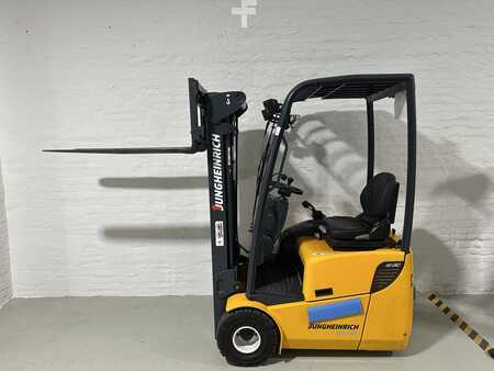 Sähkö - 3 pyör 2013  Jungheinrich EFG 110k (2)