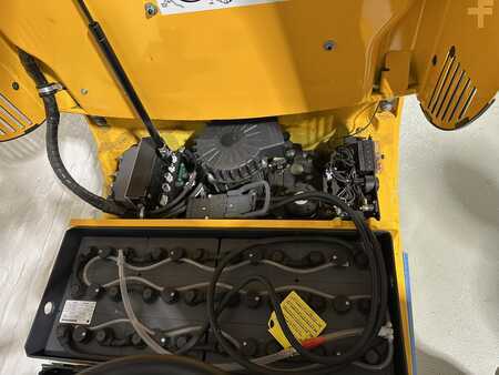 Sähkö - 3 pyör 2013  Jungheinrich EFG 110k (9)