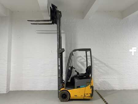 Sähkö - 3 pyör 2019  Jungheinrich EFG 110k (1)