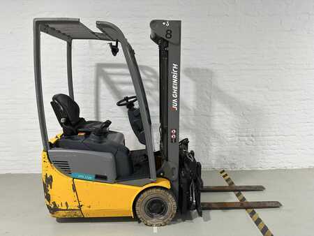 Sähkö - 3 pyör 2019  Jungheinrich EFG 110k (6)