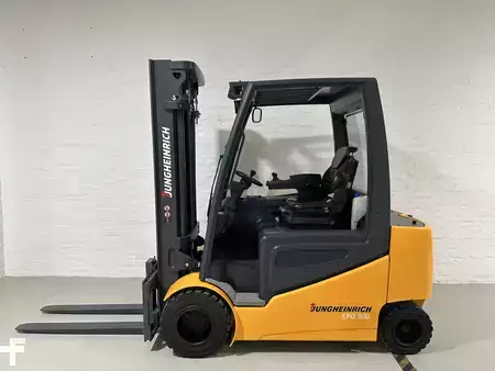 Elektromos 4 kerekű 2014  Jungheinrich EFG S30 (2)
