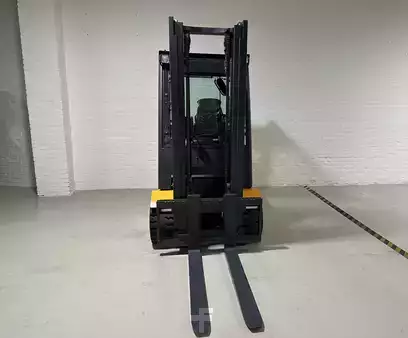 Elektromos 4 kerekű 2014  Jungheinrich EFG S30 (5)