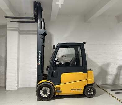 El Truck - 4-hjul 2011  Jungheinrich EFG 535 (1)