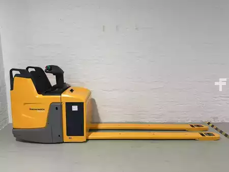 Niederhubwagen 2017  Jungheinrich ERE 225 G2400 (4)