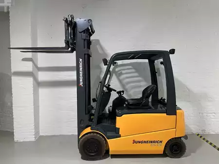 El truck - 4 hjulet 2009  Jungheinrich EFG 430 (2)