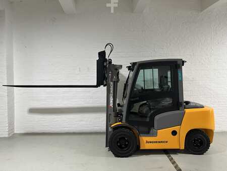 Diesel truck 2020  Jungheinrich DFG 430 (2)