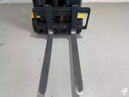 Sähkö - 3 pyör 2016  Jungheinrich EFG 215 (7)