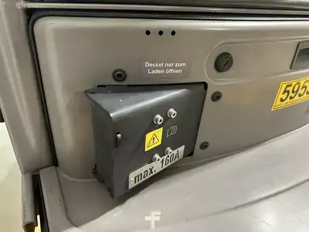 Eléctrica de 4 ruedas 2018  Jungheinrich EFG 320 (14)