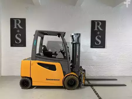 Elektro 4 Rad 2021  Jungheinrich EFG S30 (5)
