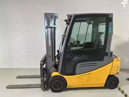 Elektro 4 Rad 2018  Jungheinrich EFG 320 (3)